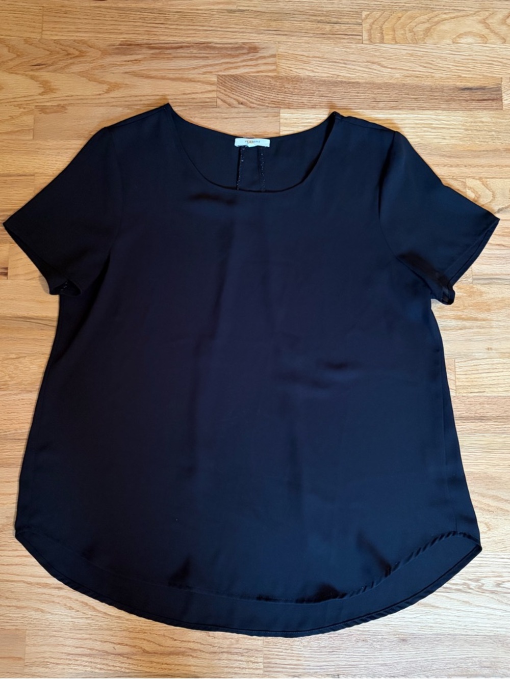 Black Women's Short Sleeve Rounded Hem Top